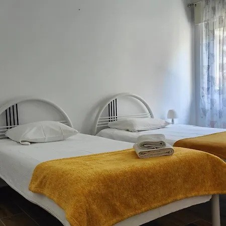 Espacoso Com Estacionamento Incluido By Qozzy * ポルティマン