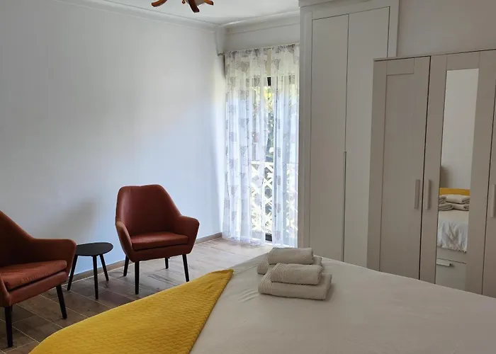 Espacoso Com Estacionamento Incluido By Qozzy